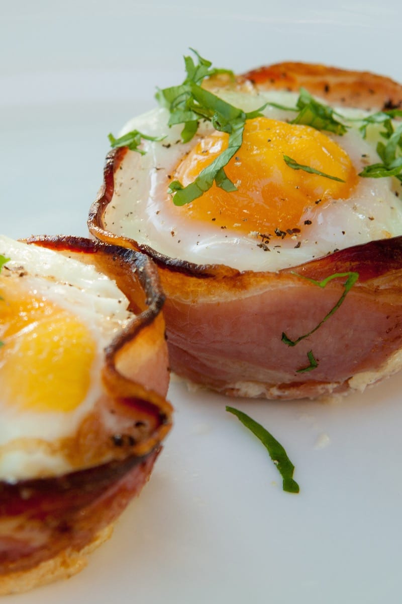 How cute are these; bacon, egg and toast all rolled up in one muffin-sized package. They take no time to throw together and are perfect when you need to cook...
